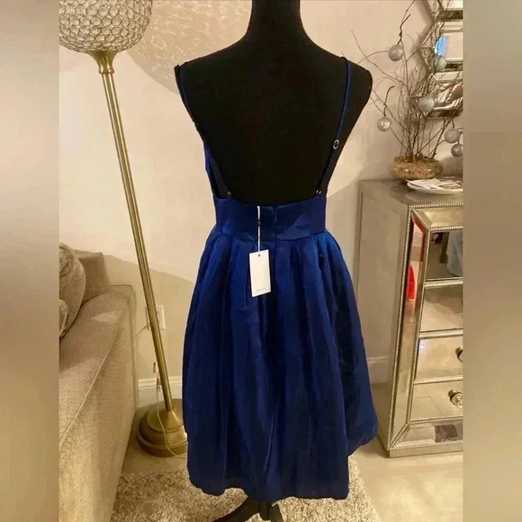 Lovers + Friends Dress size small NWT - Picture 5 of 7